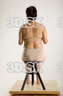 Sitting reference of nude Gwendolyn 0011